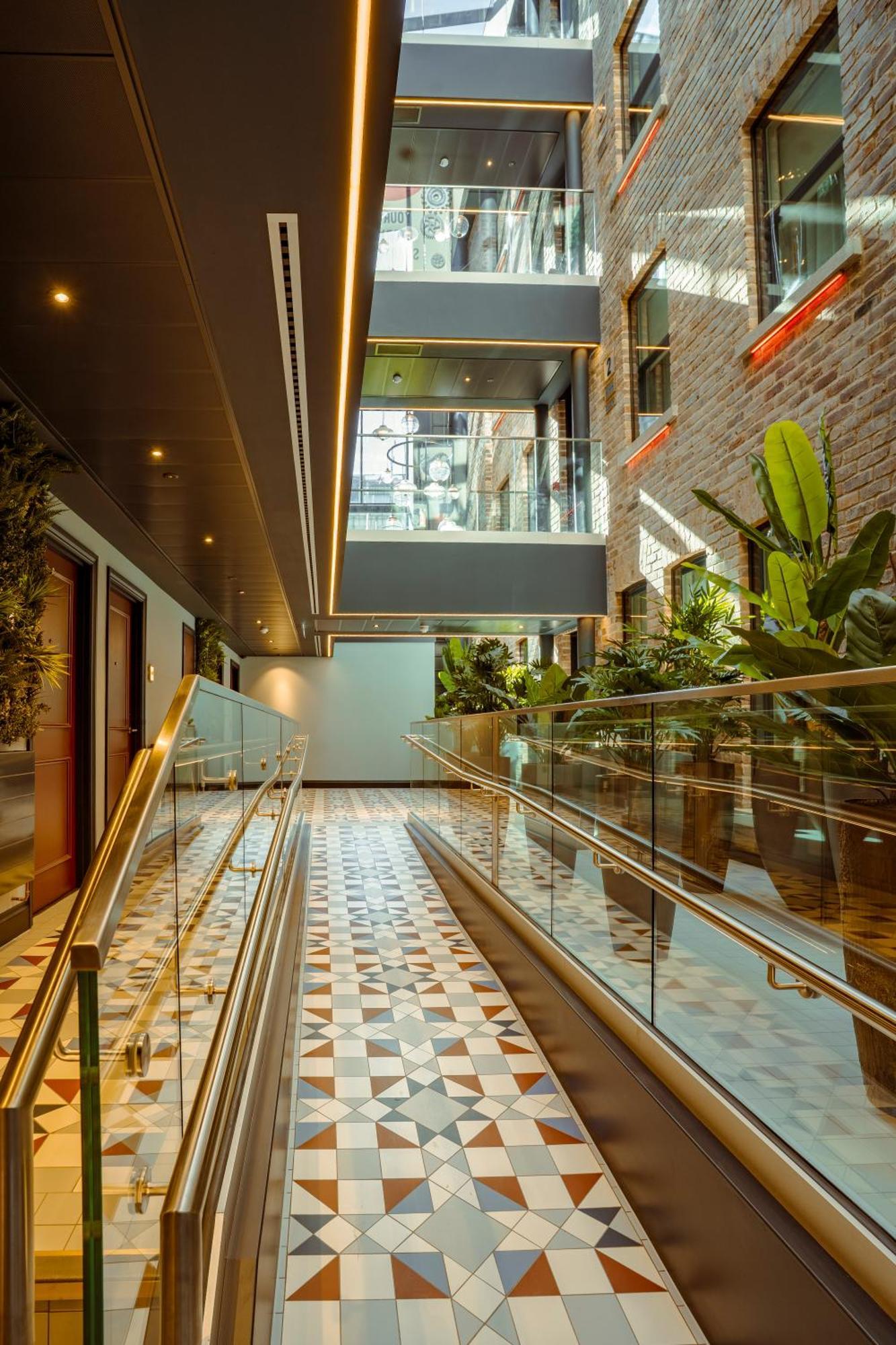 Mercantile Hotel Dublin Exterior photo